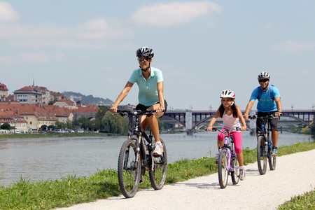 For cyclists / Photo: Aleš Fevžer / www.dravabike.si 